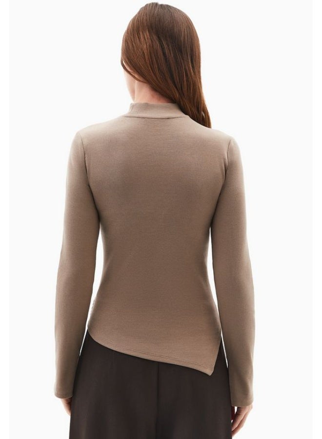 OXXO Cut-Out High Neck T-Shirt - Image 3